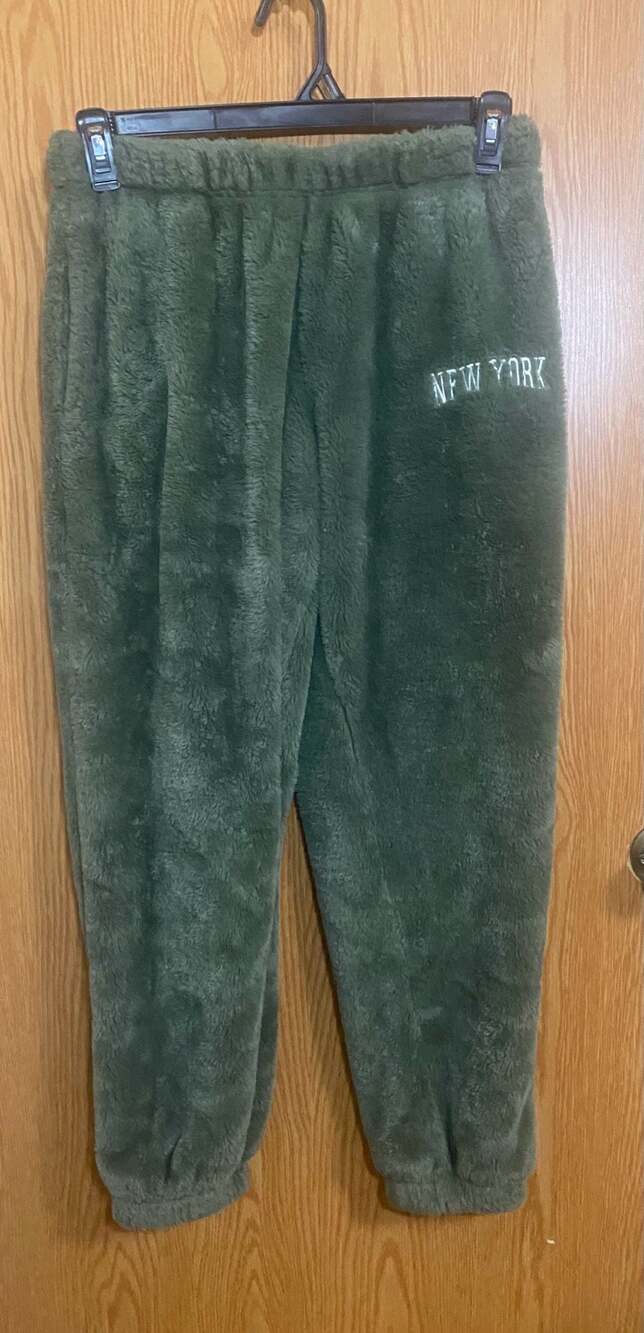 HARPER & IVY Olive Green Fuzzy Fleece Sherpa Joggers with New York Embroidery